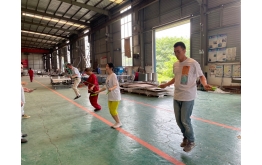 The company organizes rope skipping competitions for employees